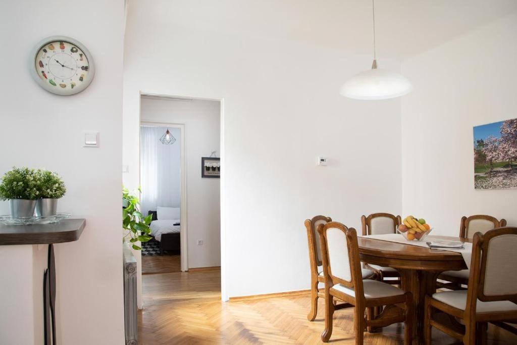 Lea And Maks'S City Apartment Urban Stay ซาเกร็บ ภายนอก รูปภาพ